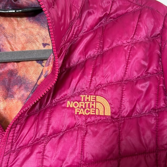 The North Face full zip jacket - Picture 2 of 6